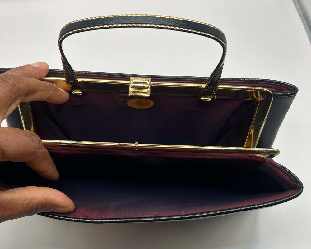 Vintage Andé Black Frame Handbag with Gold Tone Hardware - Picture 6 of 9
